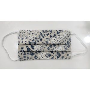 ❗️❗️SOLD❗️❗️WASHABLE AND REUSABLE ADULT FACE MASK